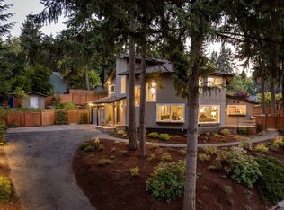 2466 Panorama Dr, Eugene, OR 97405