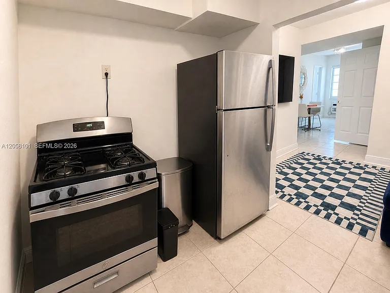 951 Jefferson Ave #2 — Photo 15