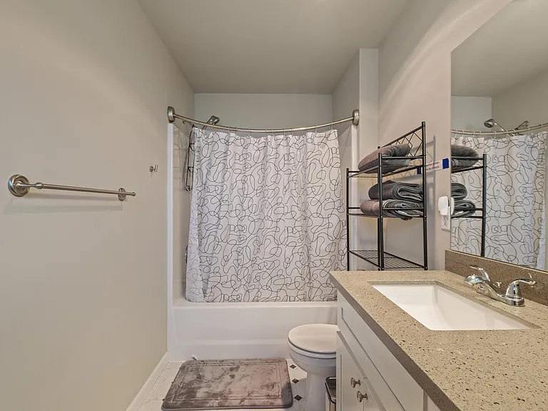 Columbia Cir SW — Photo 7