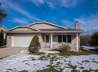 4114 S 124th St, Greenfield, WI 53228