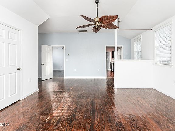4th image of 604 W Fremont St