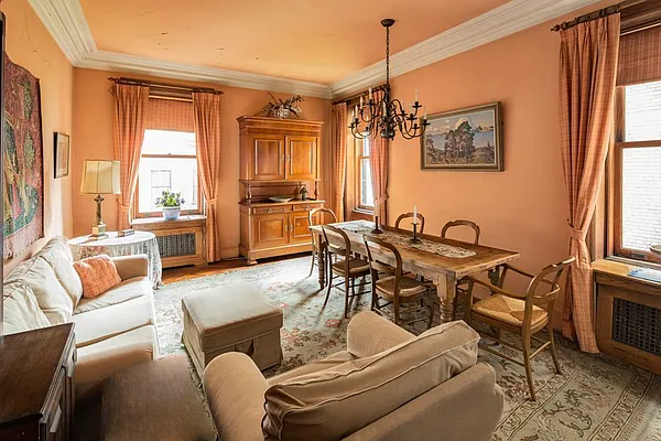 Sold by Stribling | media 6