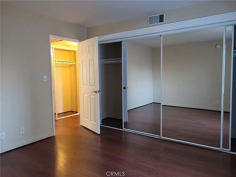 11041 La Maida St #3 — Photo 11