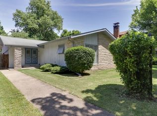 1918 E Jackson St, Bloomington, IL 61701