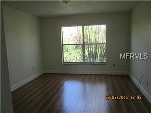 4th image of 907 Cherbourg Way
