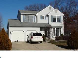 605 School House Rd, Williamstown, NJ 08094