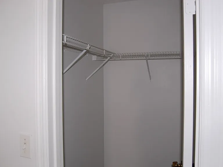 2400B Barcelona Ct — Photo 10