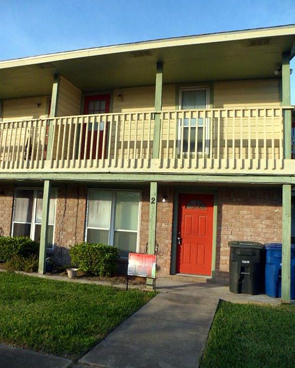 1st image of 4816 Delwood St APT 2