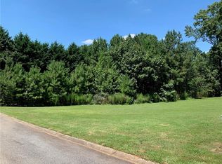 8141 Nesbit Ferry Rd, Sandy Springs, GA 30350