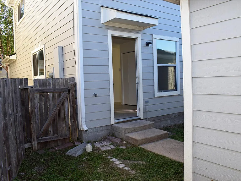 20638 Patriot Park Ln — Photo 44