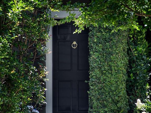 2nd image of 927 Whitehall Ln