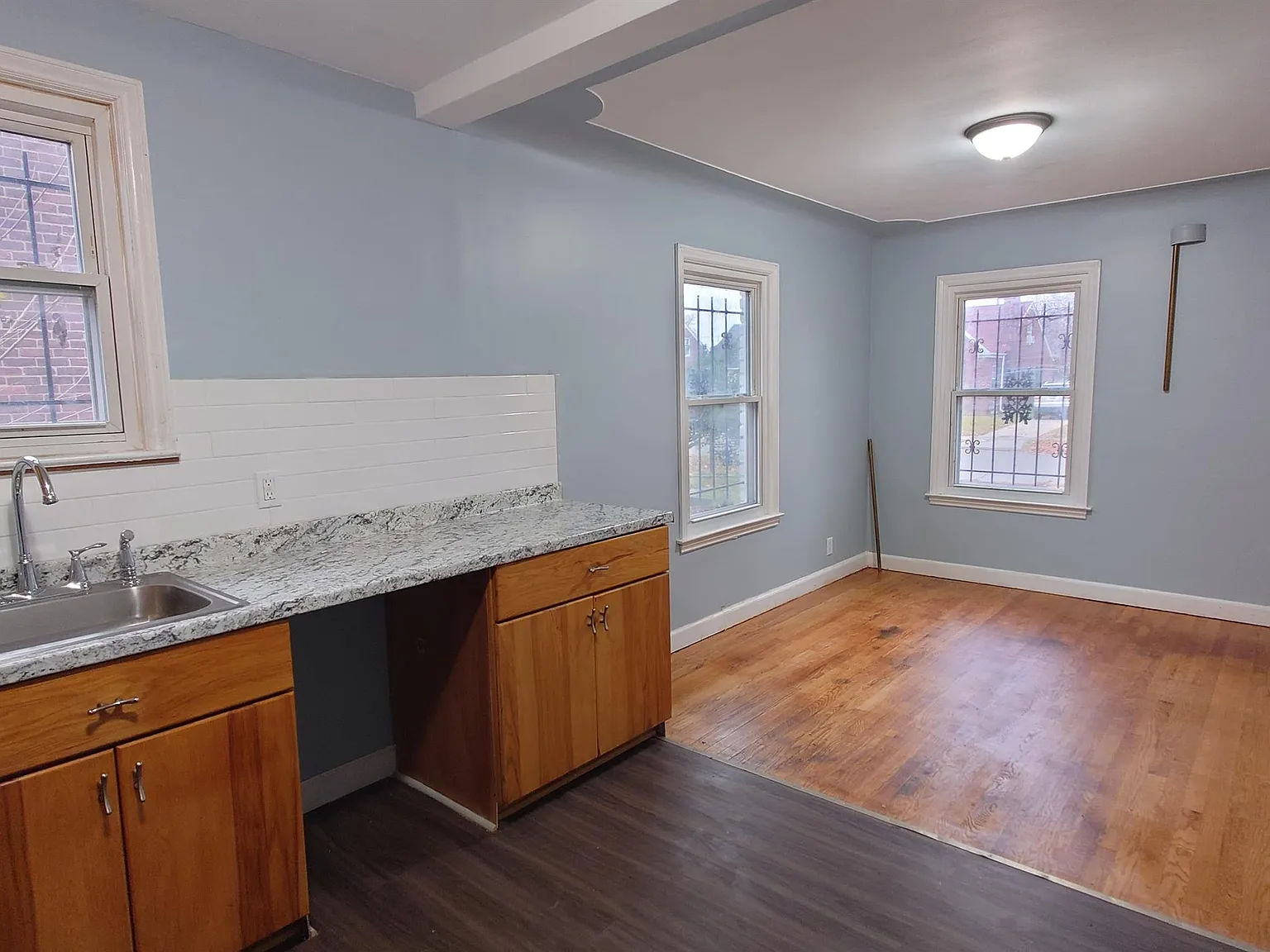 11056 Wayburn Street - 1 — Photo 4
