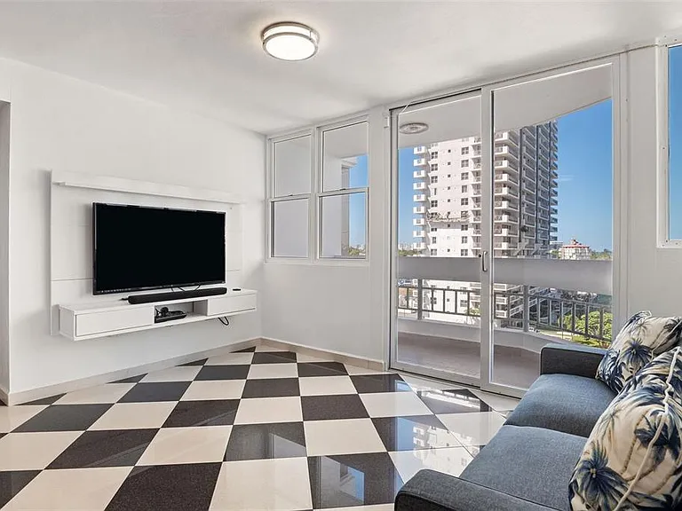 3205 Isla Verde Ave #603 — Photo 7
