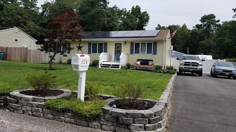 2nd image of 124 Price Dr