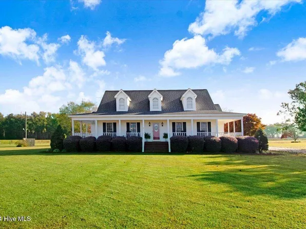 200 E Williamson Road, Mount Olive, NC 28365