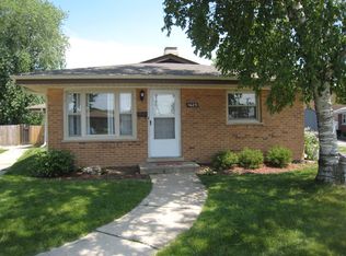1625 Howard Ave, Des Plaines, IL 60018