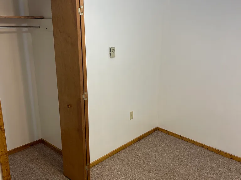 300 E 2nd St #4 — Photo 2