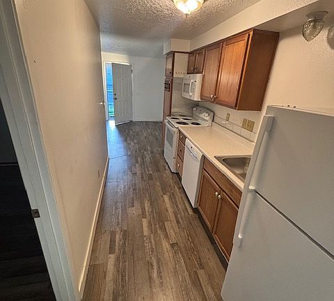 5th image of 1847 13th St SE #1847