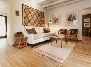 410 Apodaca Hill St, Santa Fe, NM 87501