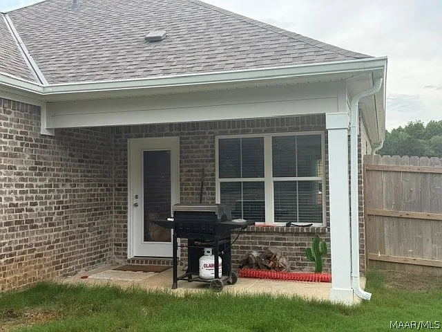 88 Trevor Dr — Photo 5