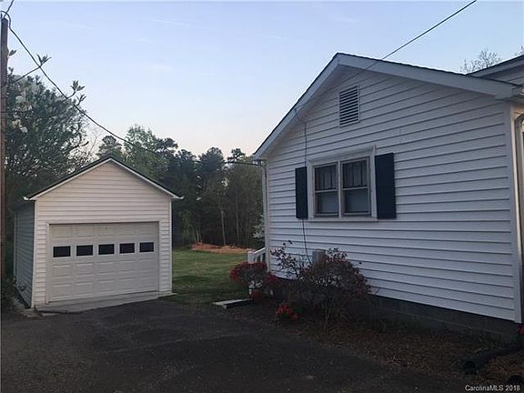 2nd image of 2255 Charlotte Hwy