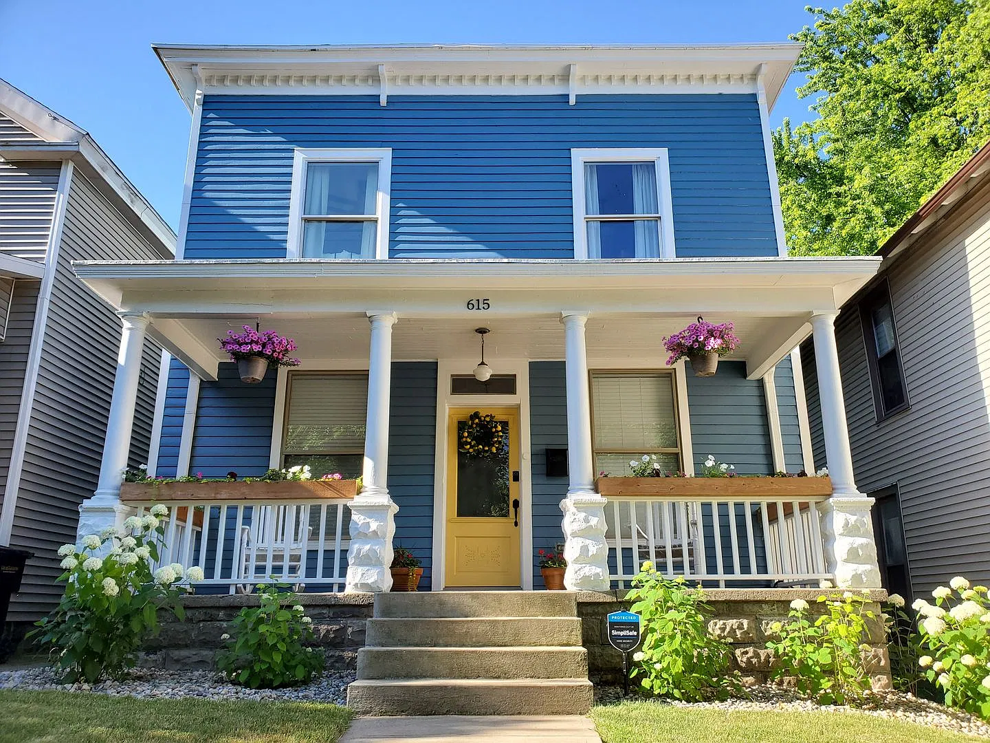 Updated Historical Downtown Home W/Fenced Yard — Photo 1