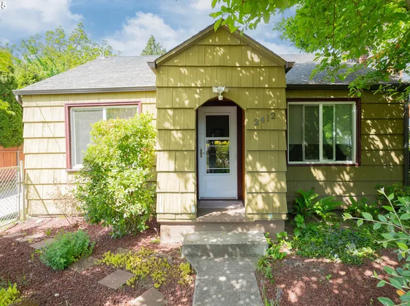 2412 Harney St, Vancouver, WA 98660