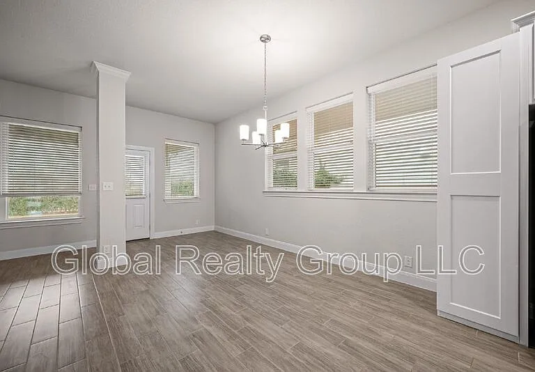 11518 Hollering Pass — Photo 14