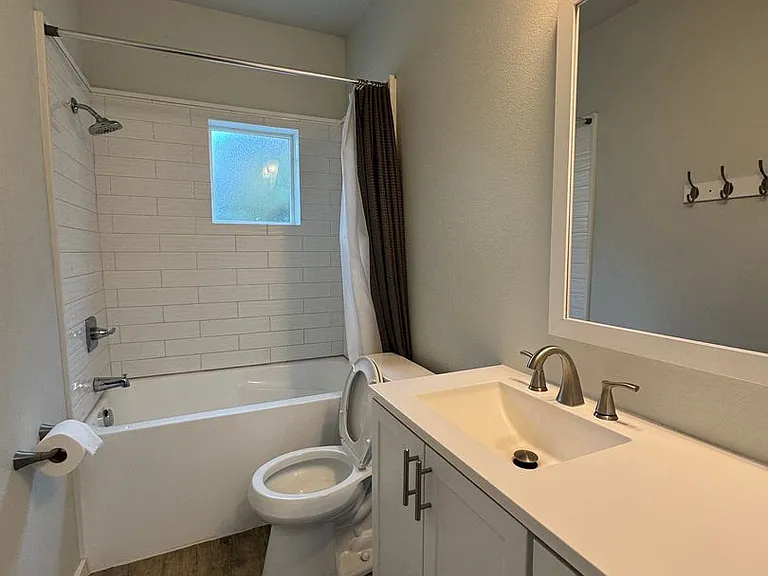 705 N Water St — Photo 14