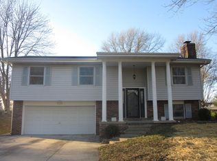 905 Fairview Dr, Kirksville, MO 63501