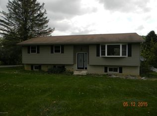 114 Leisure Ln, Effort, PA 18330