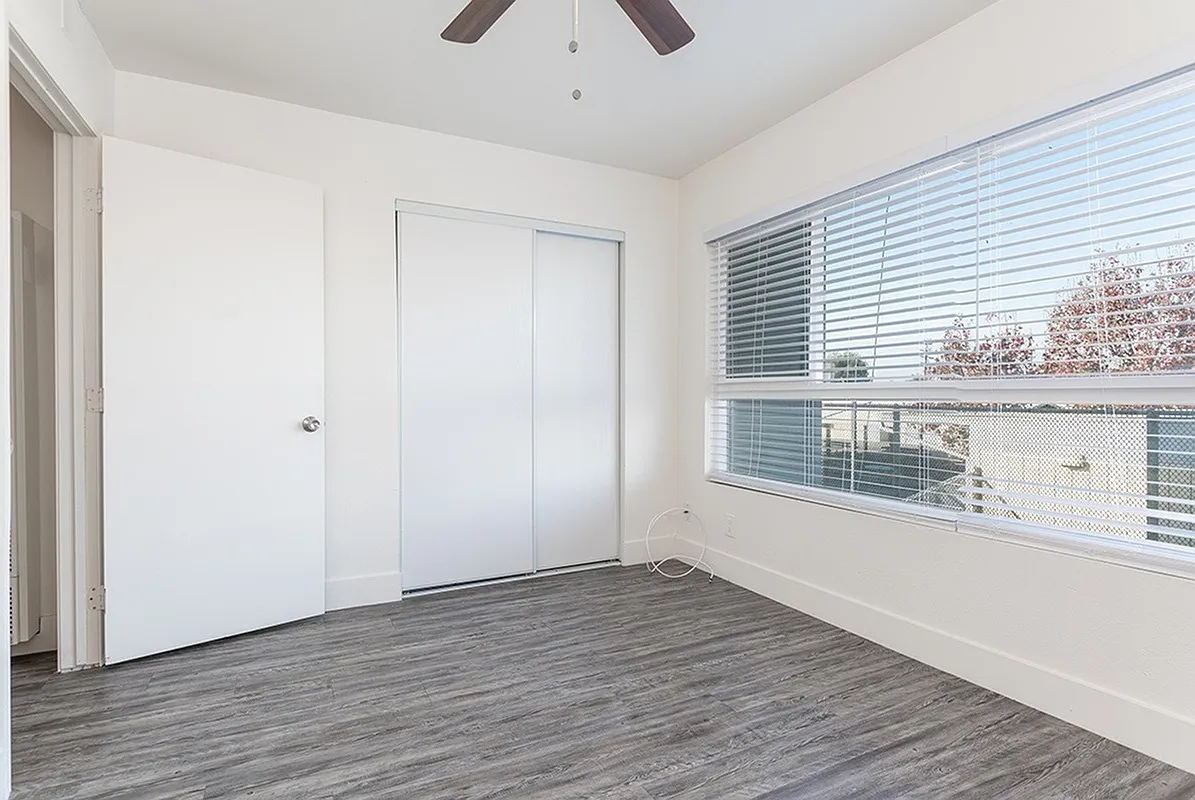 Laurel Pointe Apartments — Photo 4