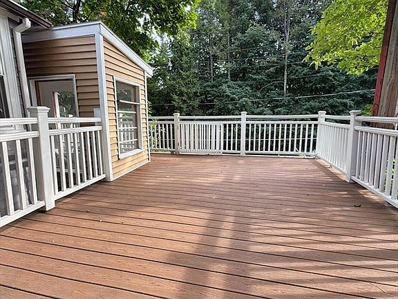 4th image of 1183 Chestnut St #0