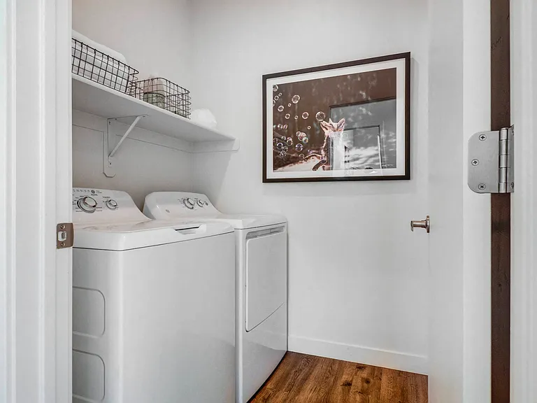 Hawthorne Townhomes — Photo 14
