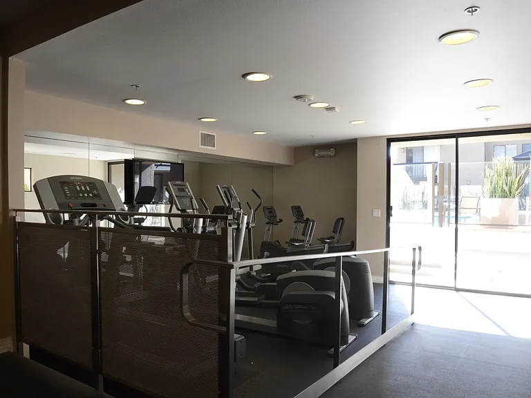 7320 Hawthorn Ave #205 — Photo 22