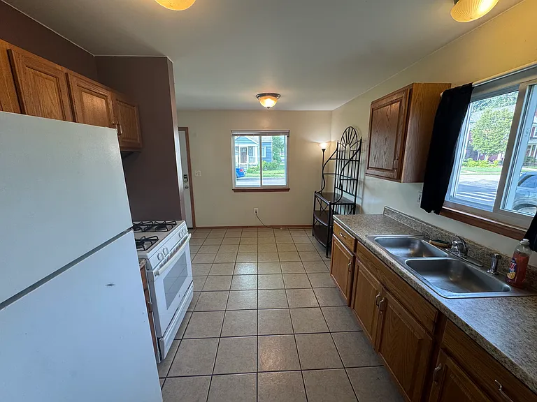 2180 Hamata St — Photo 5