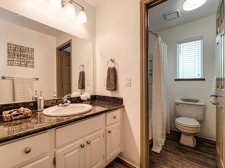 Belmont Ensuite Bathroom