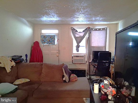 5th image of 724 High St