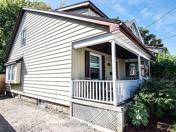 3rd image of 116 Lowell Ave