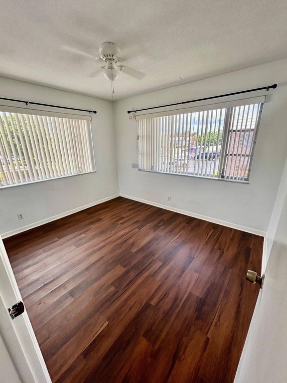 350 S Cypress Road #521, photo 6