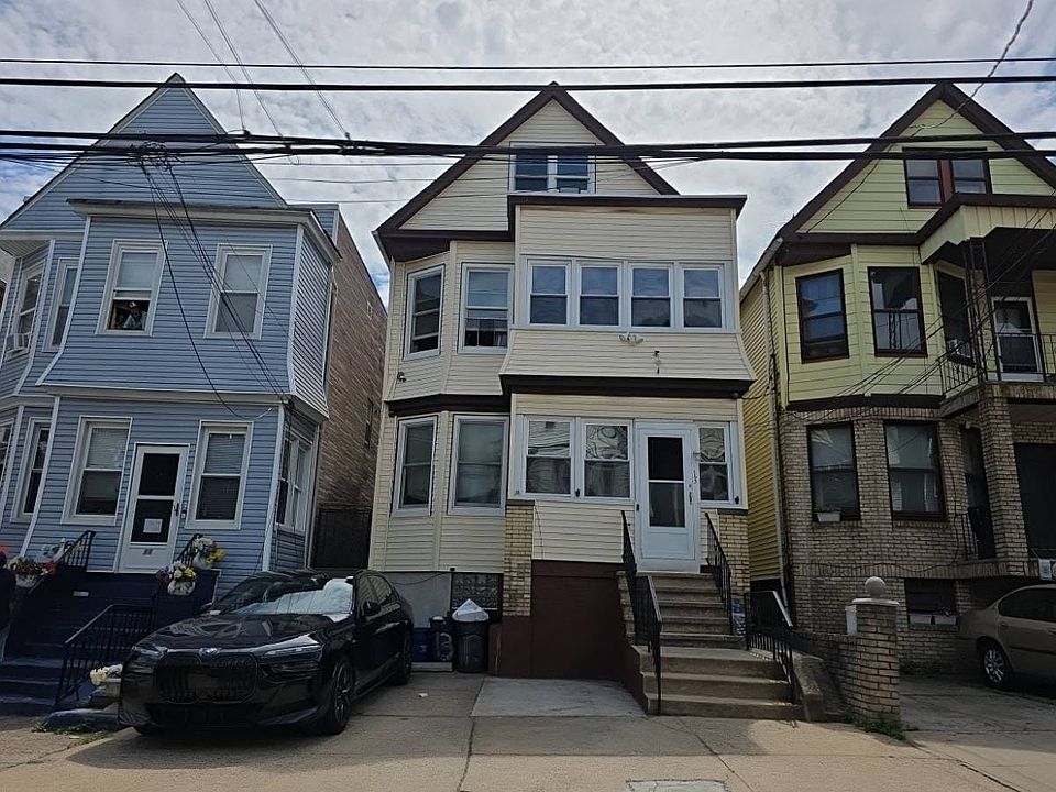 1st image of 13 Bidwell Ave