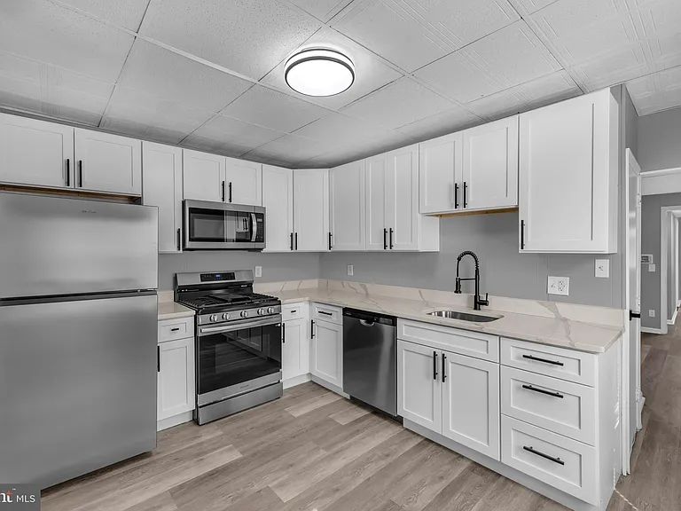 1725 Hollins St #1 — Photo 11