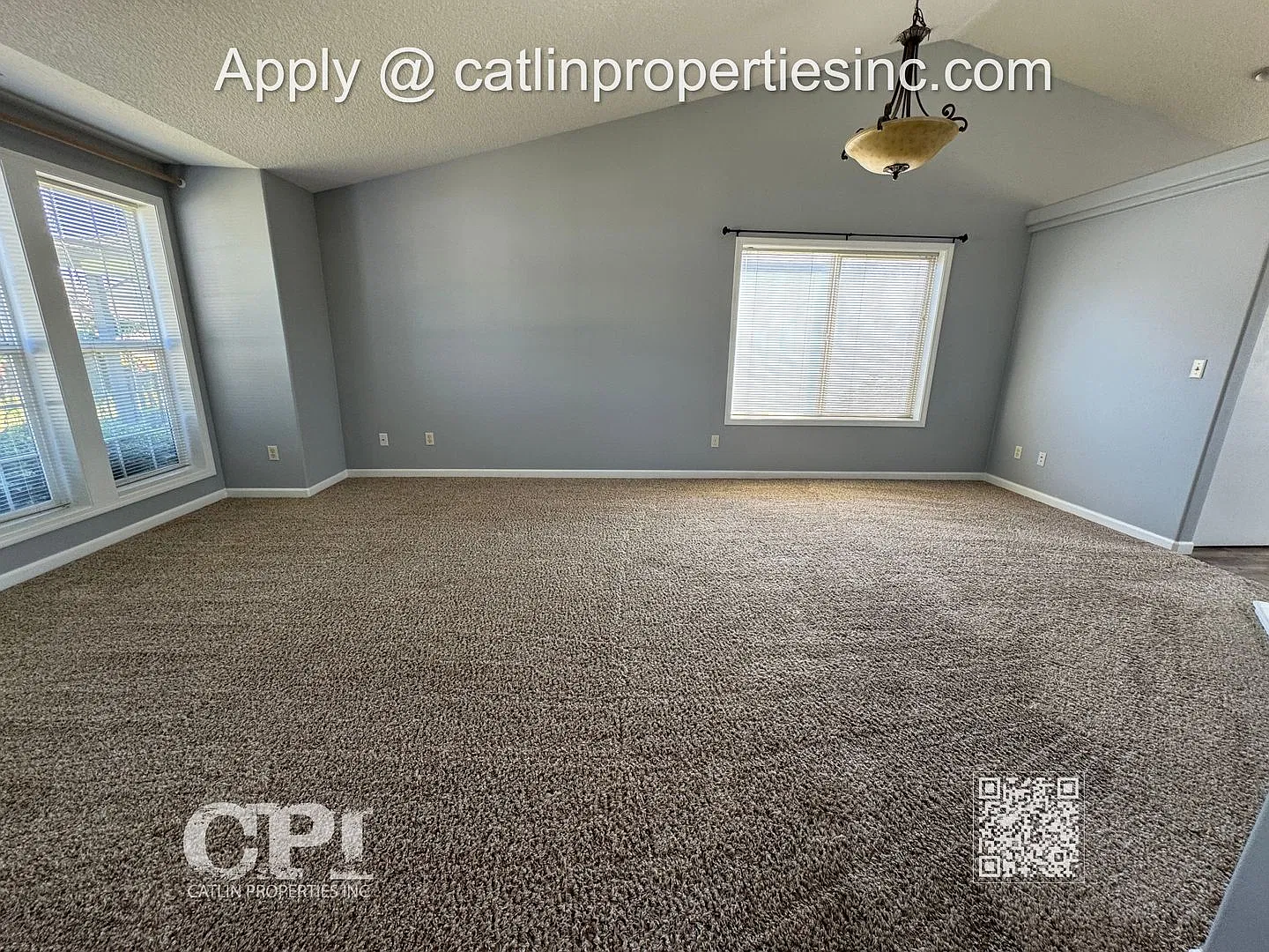 2249 52nd Ave. - Longview, WA — Photo 2