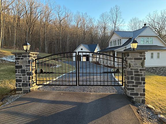 2nd image of 100 Old Camp Ln