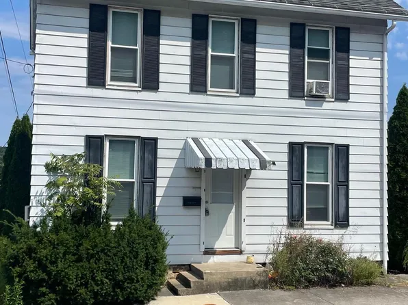 37 S 5th St, Newport, PA 17074