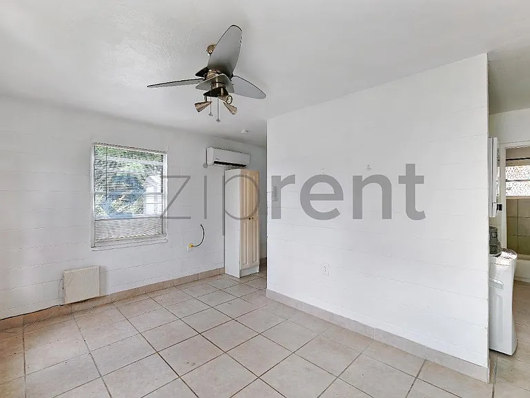 1715 Martin Luther King Jr Blvd — Photo 4