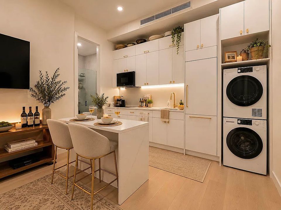 1st image of 155 Smith St #1D