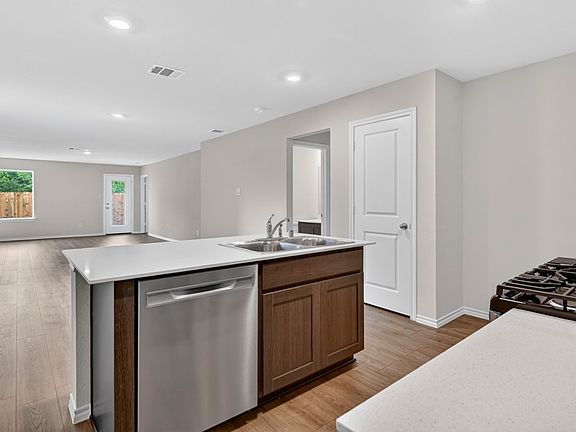 5th image of 3530 Spring Time St
