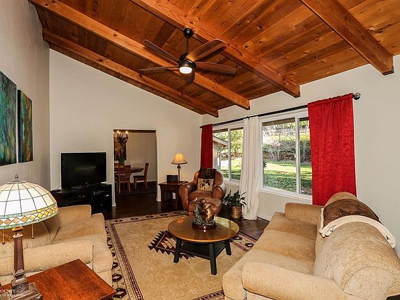 5th image of 12559 Oak Cir