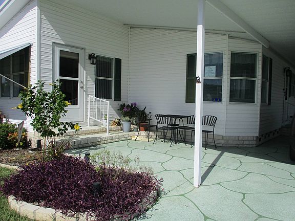 4th image of 8111 Cedar Creek Dr